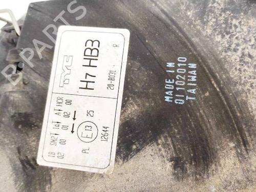 Right headlight VOLVO V50 (545) 2.0 D | BP35316413C29 - Image 2