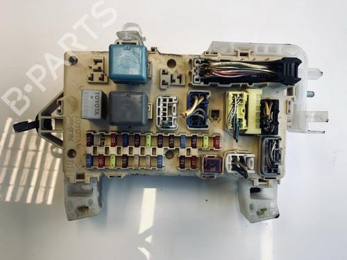 Used Fuse box Fuse box 33089882 33089882