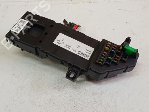 Fuse box OPEL SIGNUM Hatchback (Z03) 2.2 direct (F48) | BP32533860E1