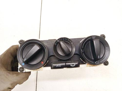 Used Climate control Climate control 38161051 38161051
