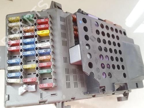 Used Fuse box Fuse box RENAULT LAGUNA I (B56_, 556_) 2.0 (114 hp) 33518473 33518473