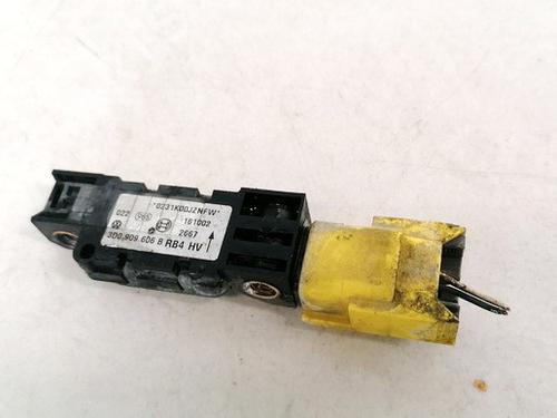 Used Electronic module Electronic module VW PHAETON (3D1, 3D2, 3D3, 3D4, 3D6, 3D7, 3D8, 3D9) 3.2 V6 (241 hp) 32875218 32875218