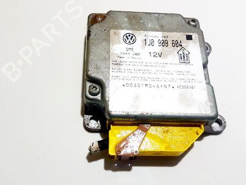 ecu-airbags-vw-passat-b5-variant-3b5-1997-1998-1999-2000-2001-33101145 main image