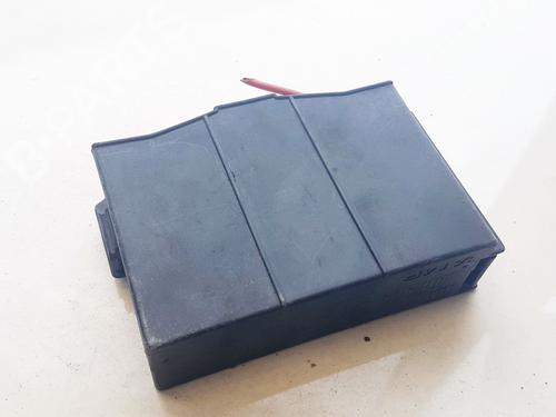 Used Fuse box Fuse box VW PASSAT B6 (3C2) 2.0 FSI (150 hp) 33061039 33061039