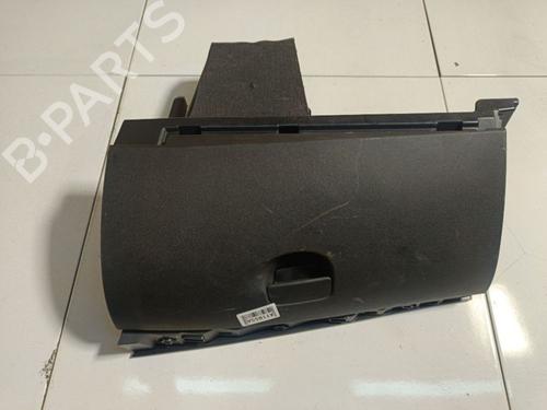 Used Glove box Glove box RENAULT MEGANE III Hatchback (BZ0/1_, B3_) 1.6 16V (BZ1B, BZ1H) (110 hp) 34850392 34850392