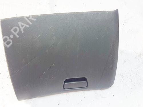 Used Glove box Glove box MITSUBISHI CARISMA (DA_) 1.6 (DA1A) (90 hp) 35870212 35870212