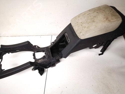 Used Armrest / Center console Armrest / Center console SAAB 9-3 (YS3F, E79, D79, D75) 1.9 TiD (150 hp) 35354147 35354147