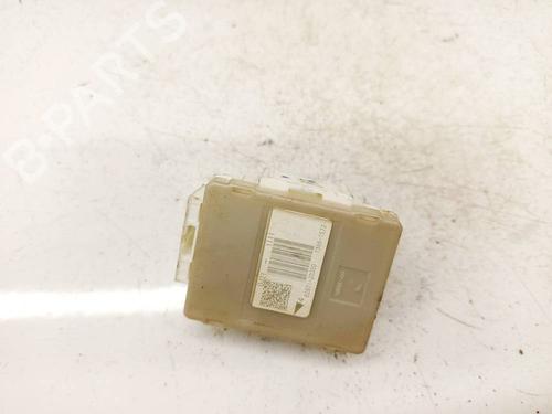 Used Fuse box Fuse box 35971405 35971405