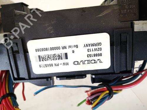 Fuse box VOLVO S60 I (384) D5 | BP32910452E1 - Image 2