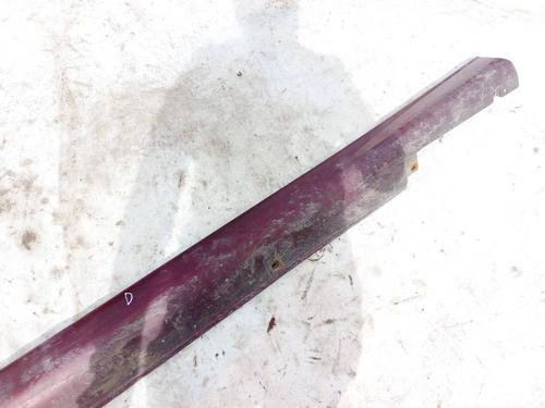 Used Right sideskirt Right sideskirt 34739689 34739689