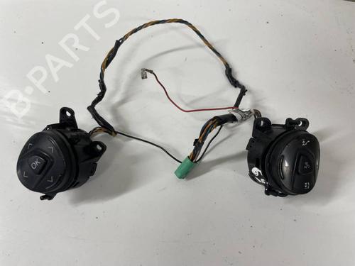 Used Steering wheel controls Steering wheel controls 35307812 35307812