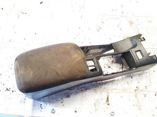 Used Armrest / Center console Armrest / Center console NISSAN PRIMERA Hatchback (P12) 2.2 Di (126 hp) 35112754 35112754