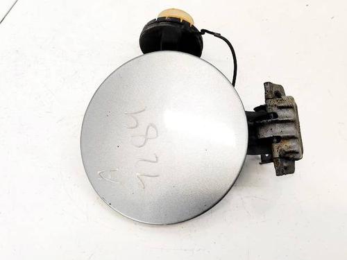 fuel-flap-toyota-yaris-_p9_-2005-2006-2007-2008-2009-2010-2011-2012-2013-2014-35263430 main image