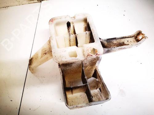 Used Rear bumper bracket Rear bumper bracket 34958650 34958650