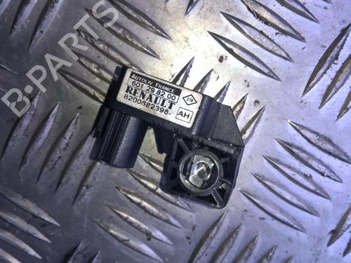 Used Electronic module Electronic module RENAULT MEGANE II (BM0/1_, CM0/1_) 1.5 dCi (BM02, BM13, BM2A, CM02, CM13) (101 hp) 33531605 33531605