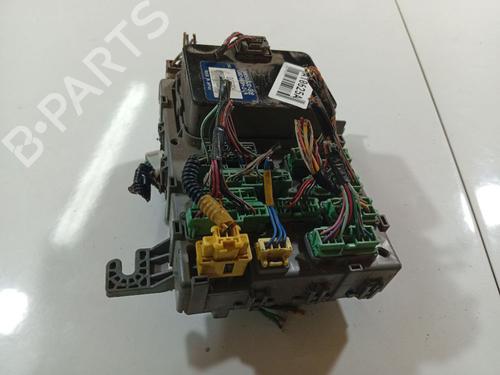 Fuse box HONDA FR-V (BE) 2.2 i CTDi (BE5) | BP32553620E1