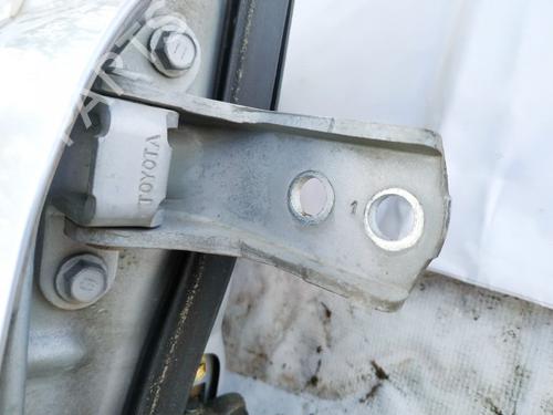 hingedoor-check-strap-toyota-yaris-_p1_-1999-2000-2001-2002-2003-2004-2005-32883941 main image