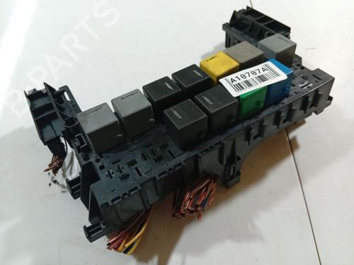 Used Fuse box Fuse box MERCEDES-BENZ B-CLASS Sports Tourer (W245) B 180 CDI (245.207) (109 hp) 32548258 32548258