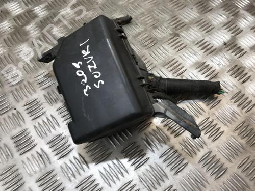 Used Fuse box Fuse box SUZUKI SWIFT III (MZ, EZ) 1.3 (RS413, ZC11S) (92 hp) 33493515 33493515