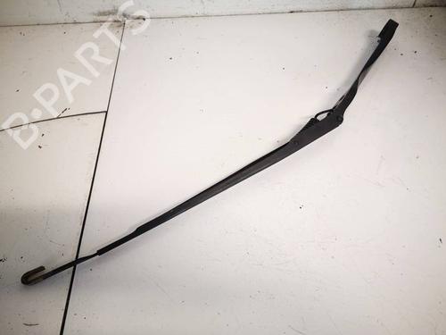 Used Front windshield wiper arm Front windshield wiper arm 32584267 32584267