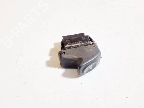 switch-renault-scenic-i-mpv-ja01_-fa0_-1999-2000-2001-2002-2003-2004-2005-2006-2007-2008-2009-2010-32572423 main image
