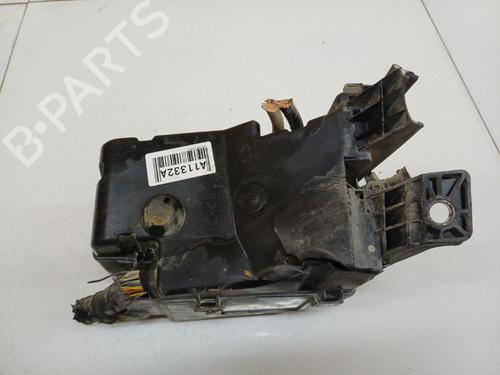 Used Fuse box Fuse box TOYOTA RAV 4 III (_A3_) 2.2 D 4WD (ALA30_, ALA30R) (136 hp) 36518111 36518111
