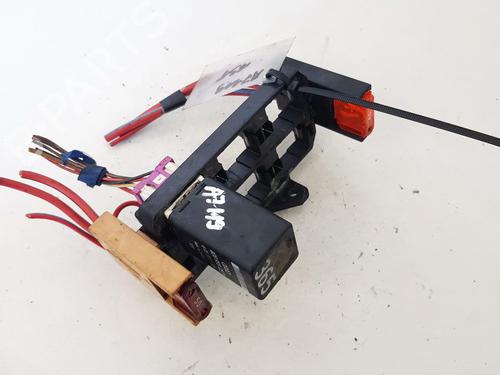 Used Fuse box Fuse box AUDI A6 C4 (4A2) 1.8 (125 hp) 32878797 32878797
