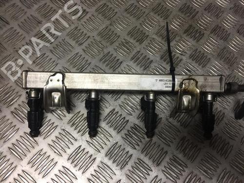 Used Injection rail Injection rail 35693254 35693254