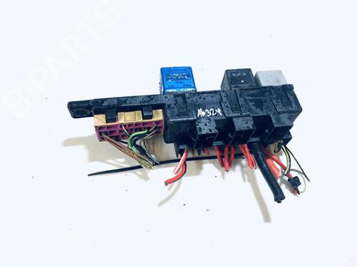 Used Fuse box Fuse box AUDI A6 C5 (4B2, 4B4) 2.5 TDI (150 hp) 33074868 33074868