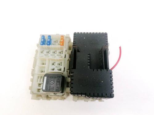 Used Fuse box Fuse box FORD MONDEO IV (BA7) 1.8 TDCi (125 hp) 32923480 32923480