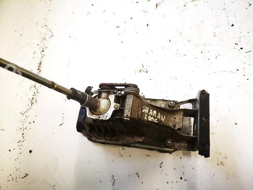 Selector da caixa Selector da caixa VW SHARAN (7M8, 7M9, 7M6) 1.9 TDI (115 hp) 35543577 35543577
