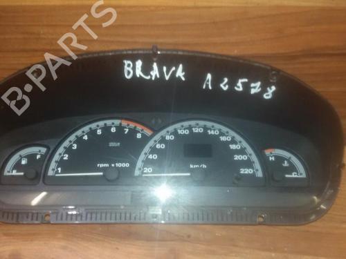 Used Instrument cluster Instrument cluster FIAT BRAVO I (182_) 1.6 16V (182.AH) (90 hp) 35652851 35652851