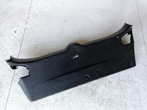 Used Boot lining Boot lining MITSUBISHI OUTLANDER II (CW_W) 2.0 DI-D (CW8W) (140 hp) 35575389 35575389