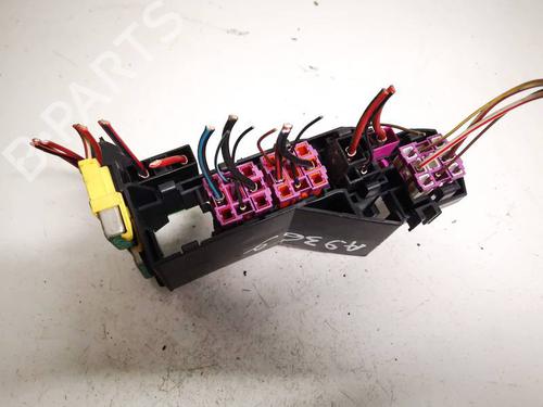 Fuse box AUDI A8 D3 (4E2, 4E8) 4.2 quattro | BP32614848E1
