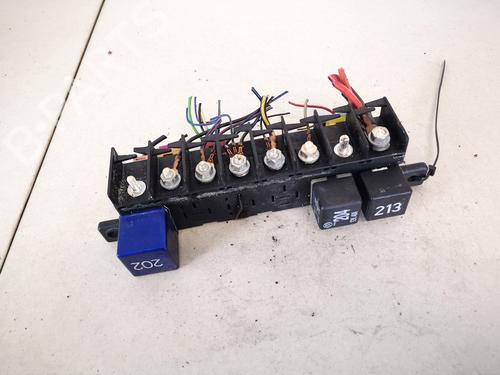 Used Fuse box Fuse box AUDI A6 C4 (4A2) 2.5 TDI (140 hp) 32899541 32899541