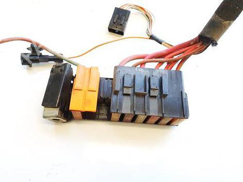 Used Fuse box Fuse box RENAULT SCÉNIC II (JM0/1_) 1.6 16V (JM1R) (112 hp) 32579650 32579650