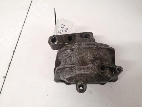 Used Engine mount Engine mount SKODA OCTAVIA II (1Z3) 1.9 TDI (105 hp) 32890838 32890838