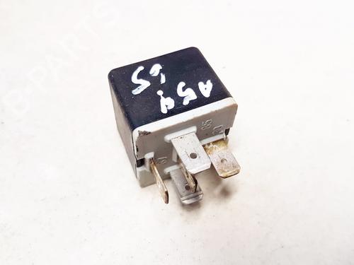 Used Electronic sensor Electronic sensor OPEL ASTRA G Hatchback (T98) 2.0 DI (F08, F48) (82 hp) 33107005 33107005