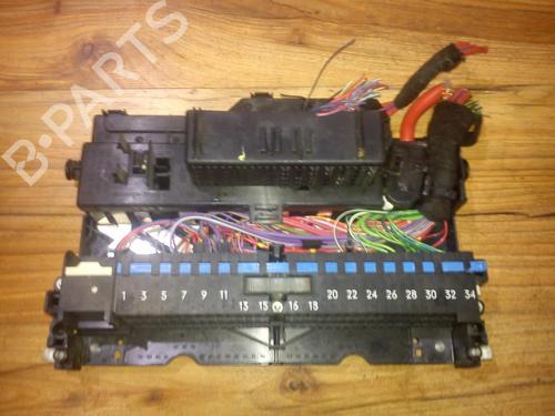 fuse-box-bmw-3-e46-1997-1998-1999-2000-2001-2002-2003-2004-2005-33482610 main image