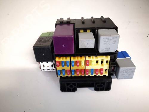 Used Fuse box Fuse box CHEVROLET AVEO / KALOS Saloon (T250, T255) 1.2 (72 hp) 32564001 32564001