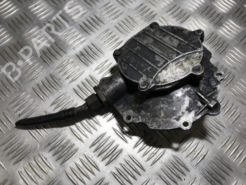 Used Vacuum pump Vacuum pump MERCEDES-BENZ E-CLASS (W210) E 220 CDI (210.006) (143 hp) 35716421 35716421