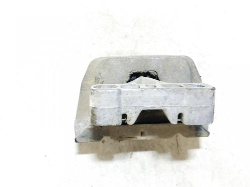 Used Engine mount Engine mount VW GOLF IV (1J1) 1.9 TDI (110 hp) 33529440 33529440