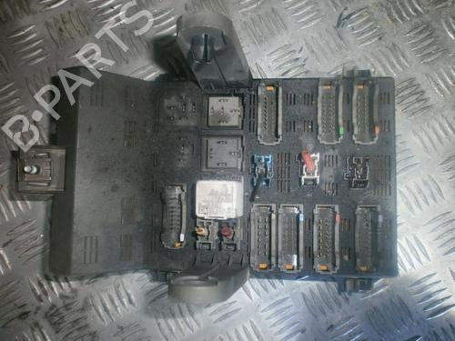 Used Fuse box Fuse box RENAULT LAGUNA I (B56_, 556_) 2.0 (109 hp) 33482548 33482548