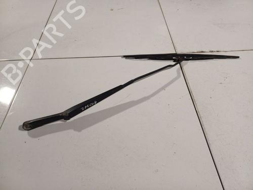 Used Front windshield wiper arm SKODA FABIA I (6Y2) 1.4 TDI (75 hp) 32572891