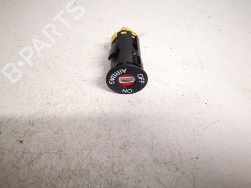 switch-honda-insight-ze_-2009-32604250 main image