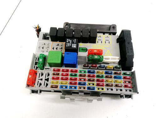 fuse-box-opel-zafira-a-mpv-t98-1999-2000-2001-2002-2003-2004-2005-2006-32894856 main image