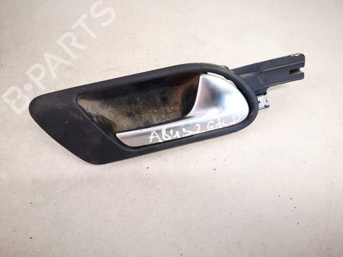 Used Rear right interior door handle Rear right interior door handle VW GOLF VI (5K1) 1.6 TDI (90 hp) 35363319 35363319