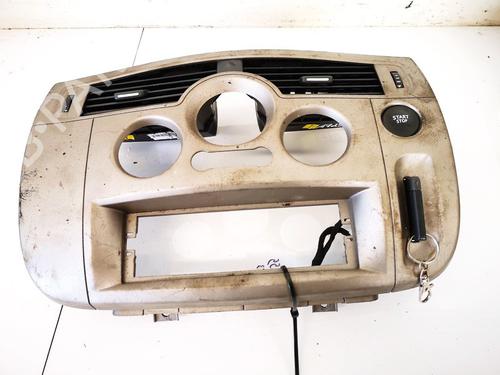 Used Air vent Air vent 32884460 32884460