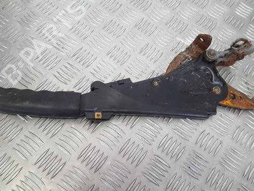 hand-brake-audi-a6-c5-4b2-4b4-1997-1998-1999-2000-2001-2002-2003-2004-2005-35681707 main image