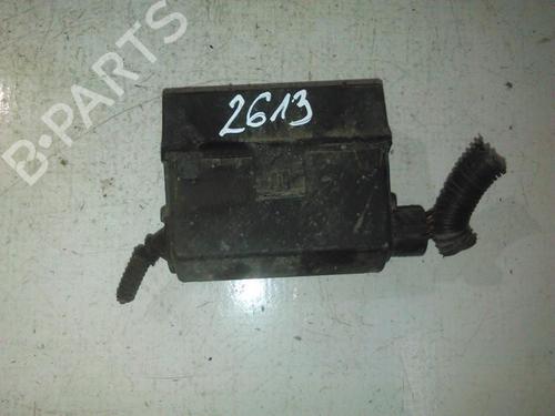 Used Fuse box Fuse box OPEL VECTRA B (J96) 2.0 DI 16V (F19) (82 hp) 33482473 33482473